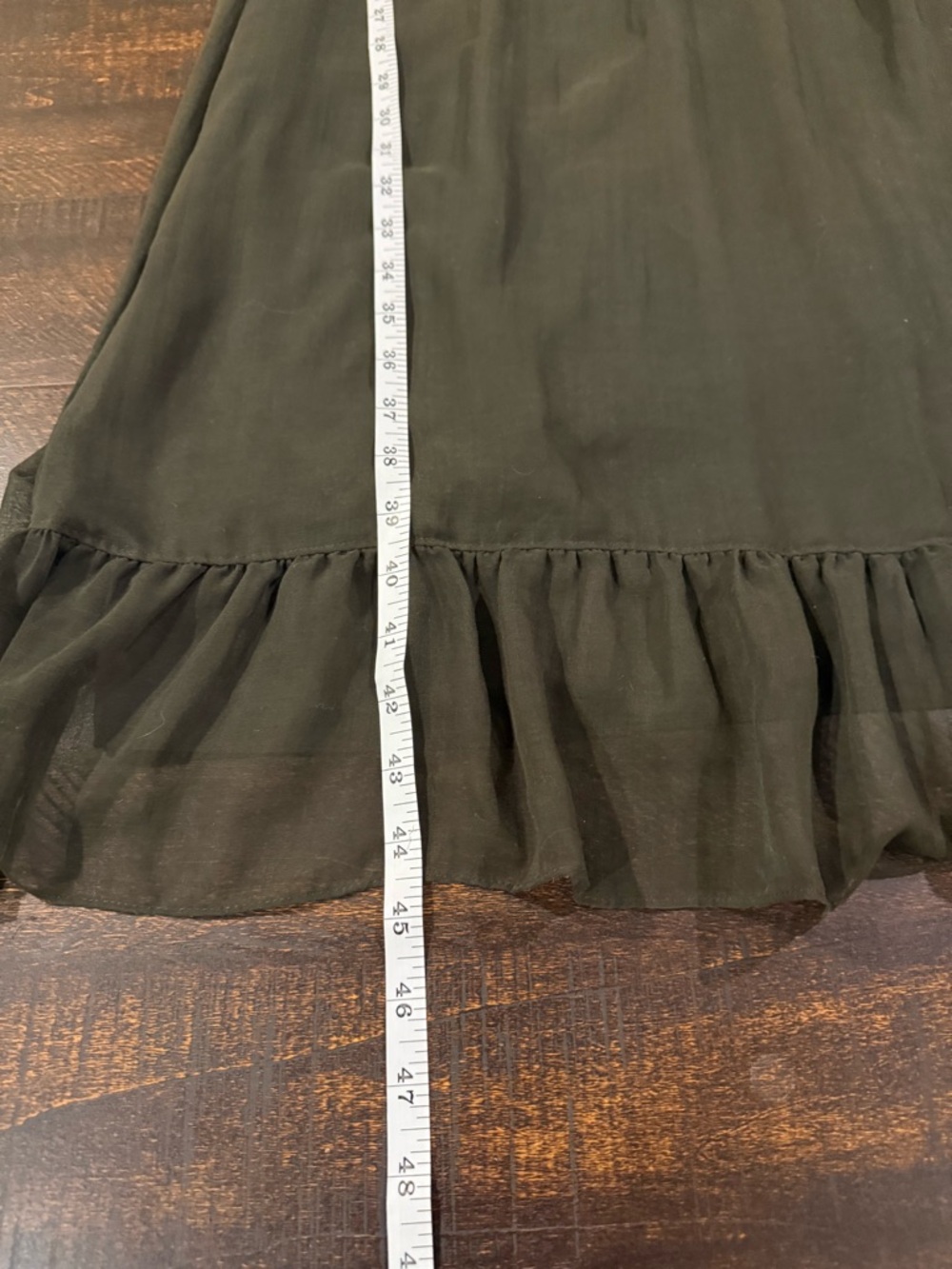 Banana Republic Olive Chiffon Midi Dress Ruffle Hem V-Neck Size 10 - Picture 9 of 11